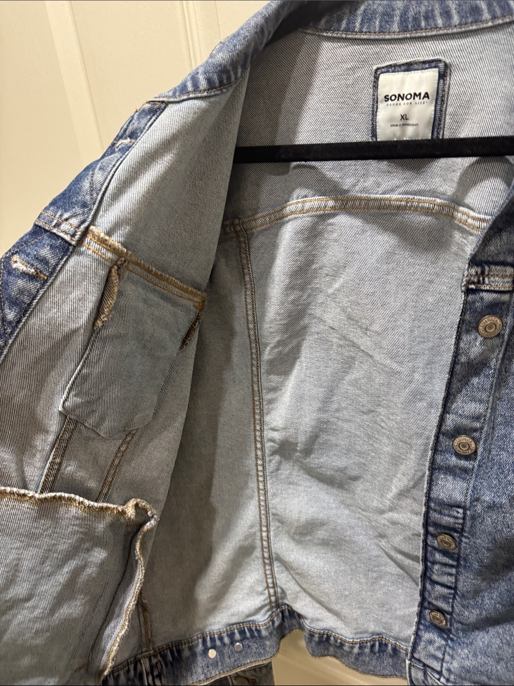 Sonoma Denim Jacket XL Light Wash Distressed Trucker Style - Picture 3 of 7